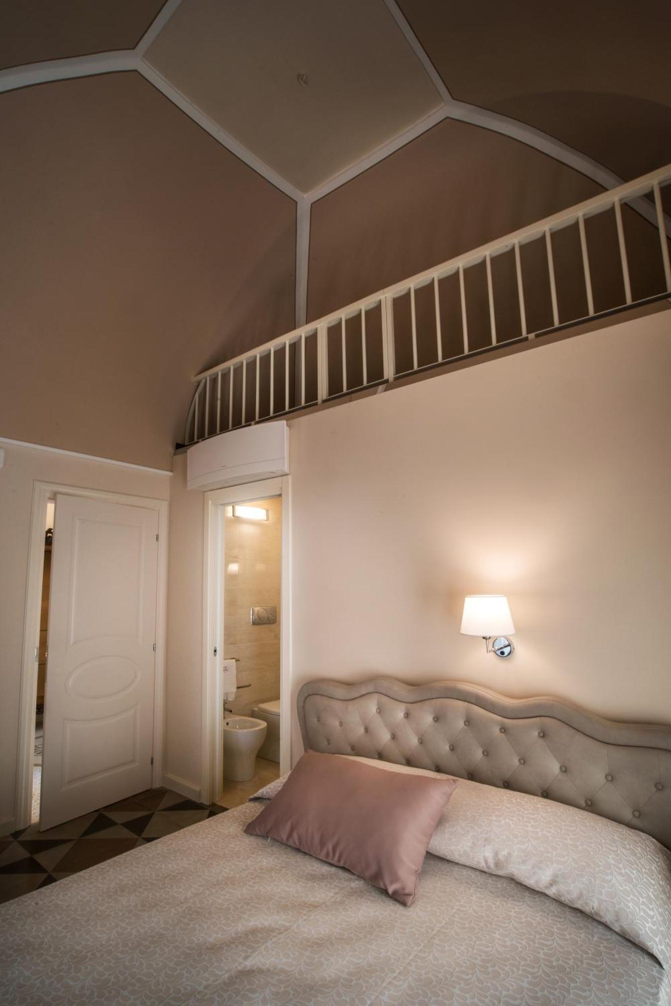 ガラトーネ Palazzo Bove Bed & Breakfast エクステリア 写真