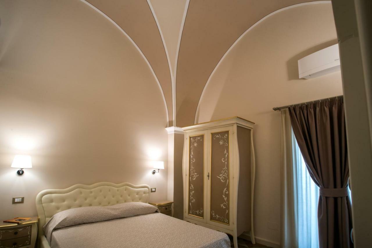 ガラトーネ Palazzo Bove Bed & Breakfast エクステリア 写真