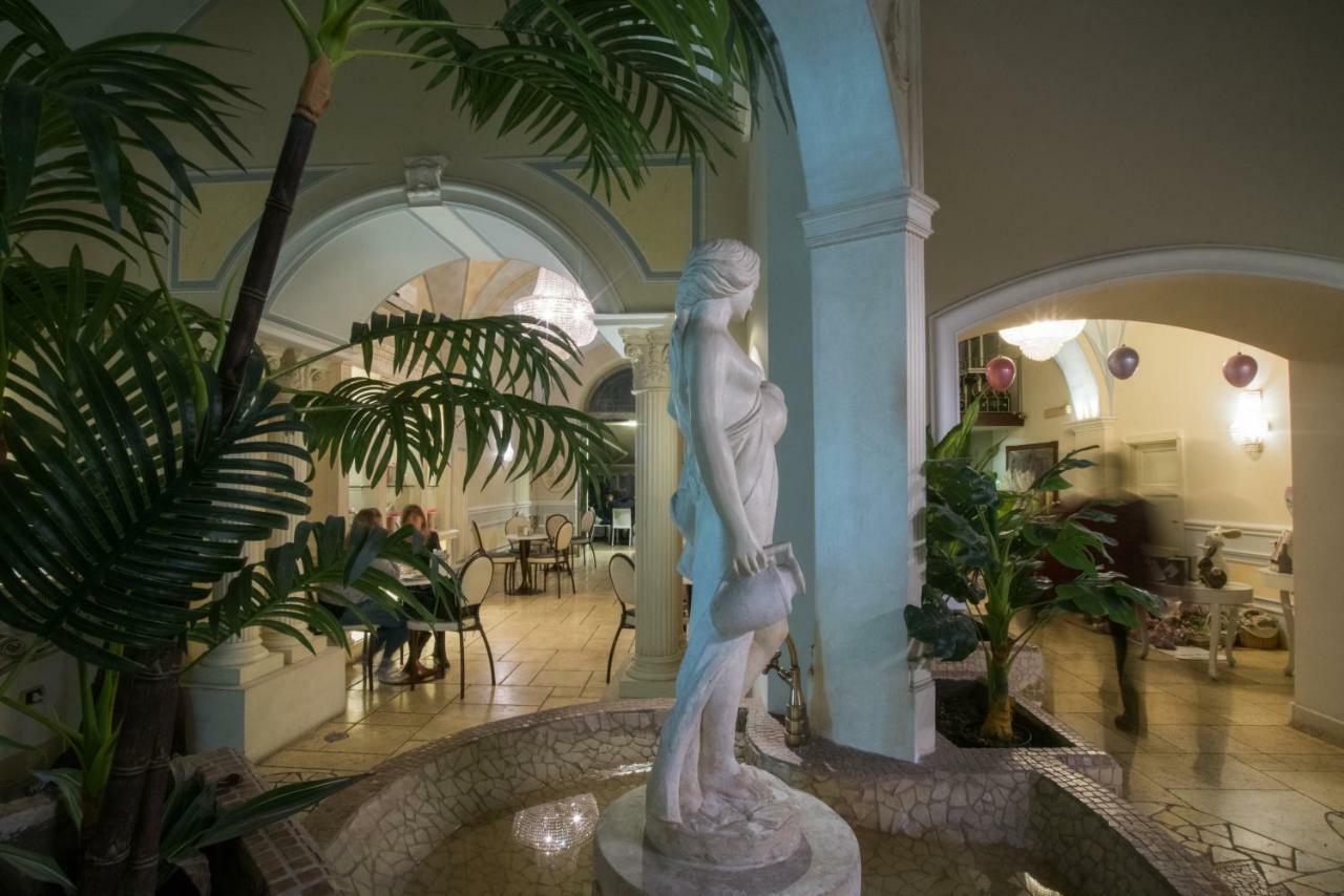 ガラトーネ Palazzo Bove Bed & Breakfast エクステリア 写真